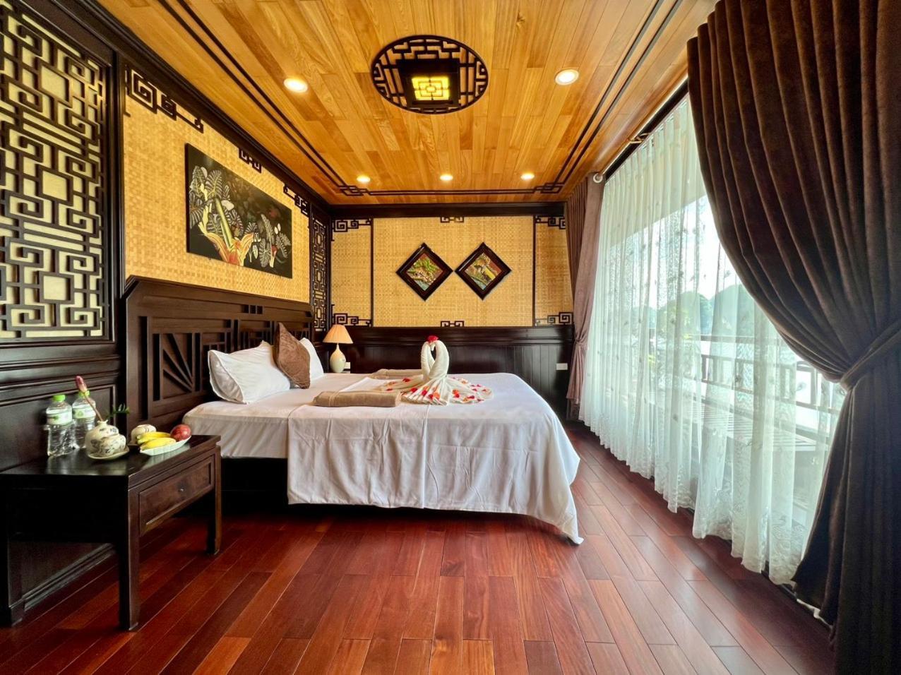 Cozy Boutique Cruise Hotel Dong Khe Sau Exterior foto
